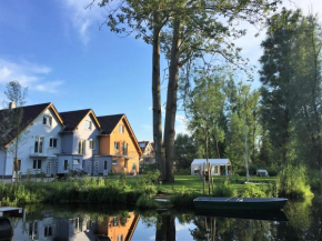 Гостиница KapLuv Plau am See  Амт Плау Ам Зее